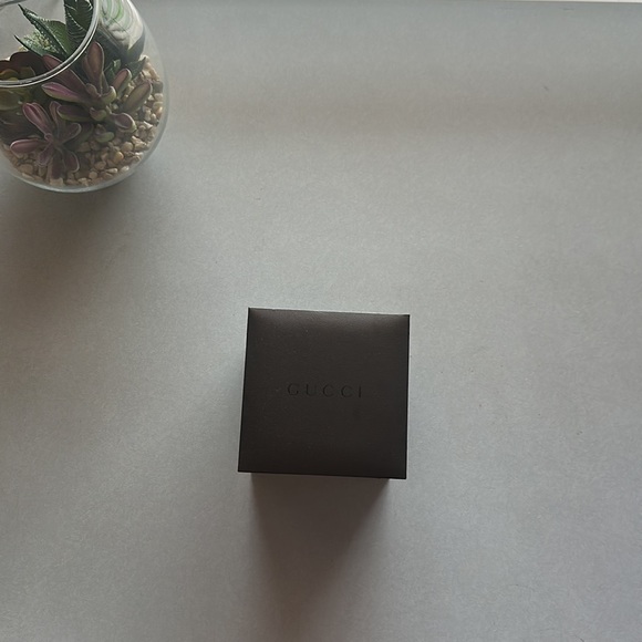 Gucci Diamond Watch Unisex - Picture 4 of 7